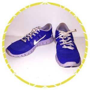 ⭐️NIKE FREE 5.0 women's size 7⭐️