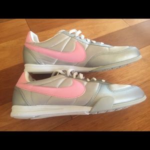 NWT Nike shoes