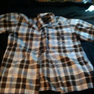 Xl short sleave button shirt