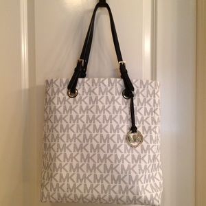 AUTHENTIC Michael Kors North/South Tote Navy&White