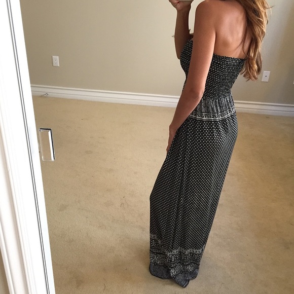 • SOLD • Beautiful Printed Maxi L - Picture 2 of 4
