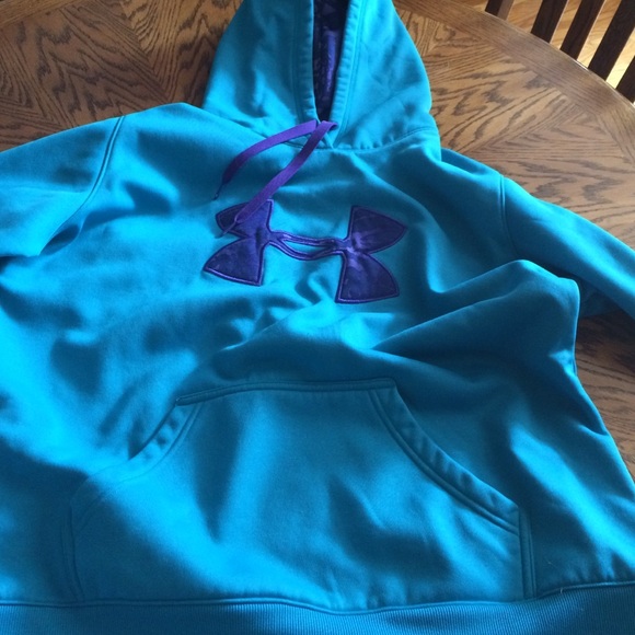 Hoodie barley worn