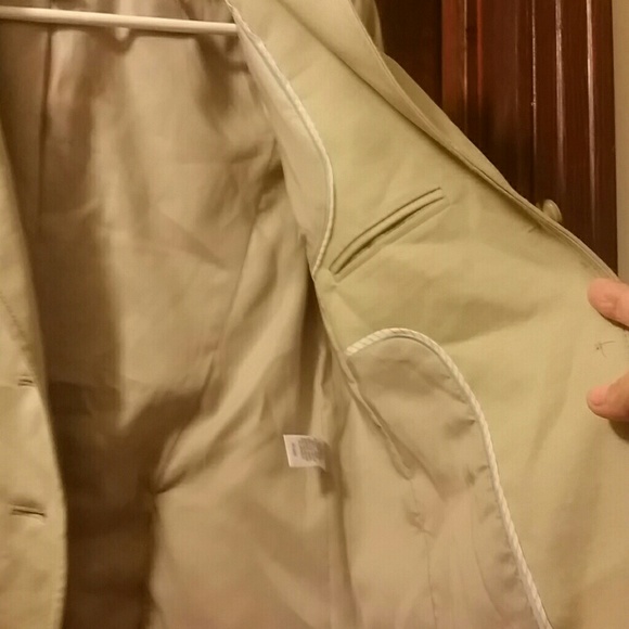 Beautiful blazer - Picture 3 of 4
