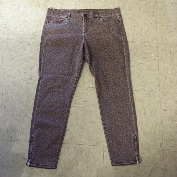 Leopard Print Ankle Jeans