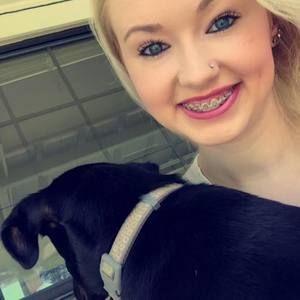 Meet your Posher, Andrea