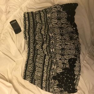 Never worn large forever 21 shorts