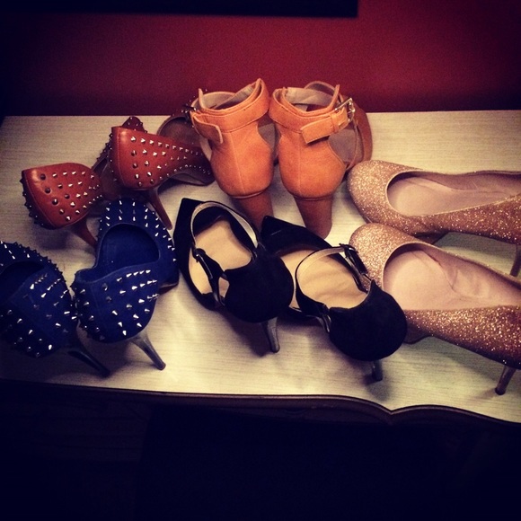 Beautiful Size 11 shoes for sale!! Details to come