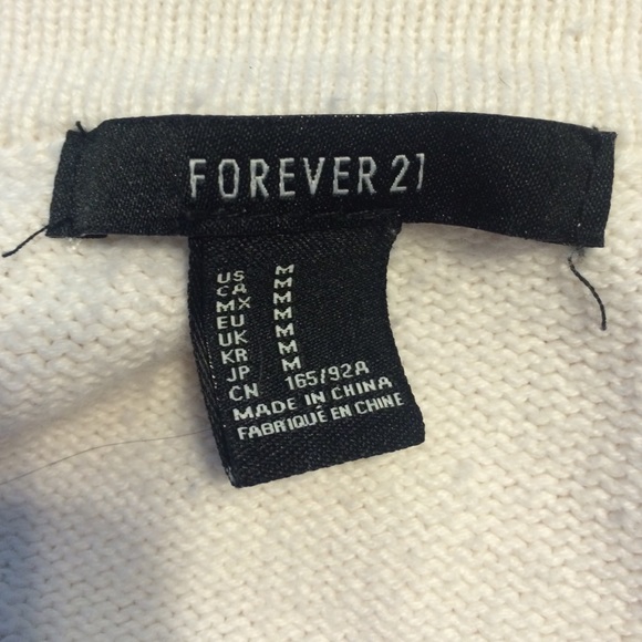F21 • basic white cardigan - Picture 2 of 3