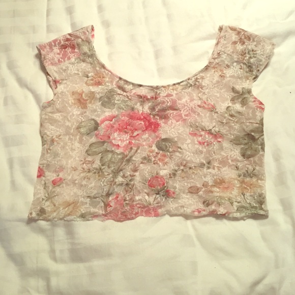 Vintage floral crop top