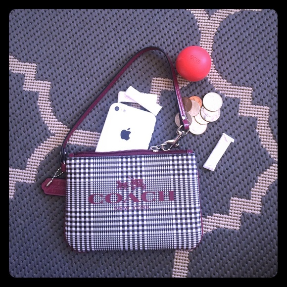 Authentic NWOT Coach Wristlet | Peyton Glen Plaid