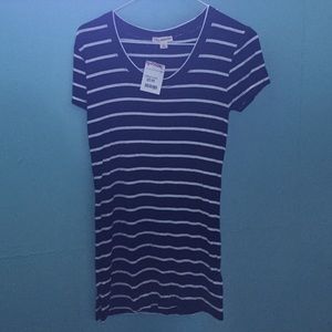 Black and white stripped T-shirt