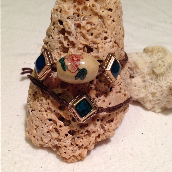 Jewelry / Bracelets
