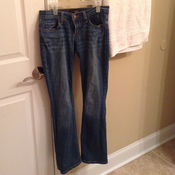 Size 5m Levi blue jeans