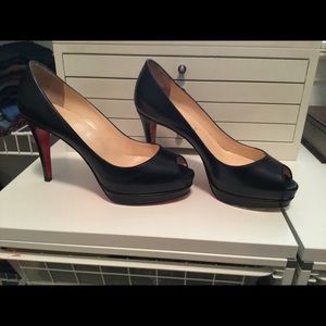 Black leather peep toe heel