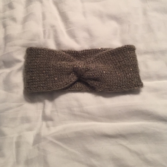 Knitted head piece