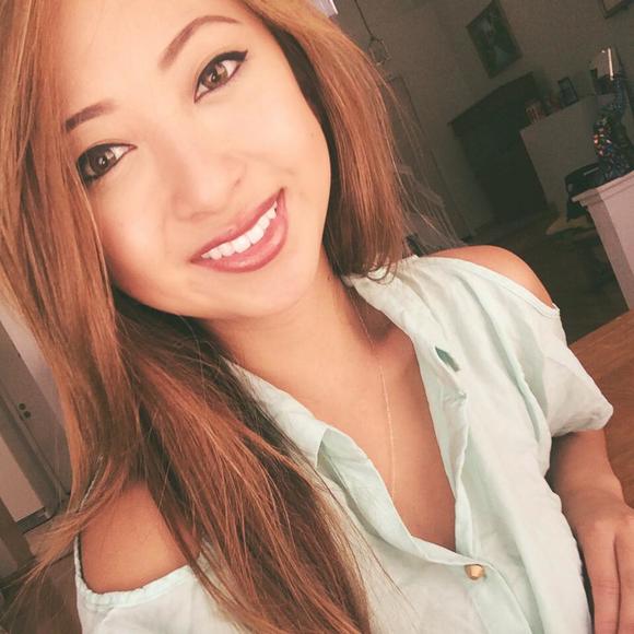 Meet your Posher, Sabrina