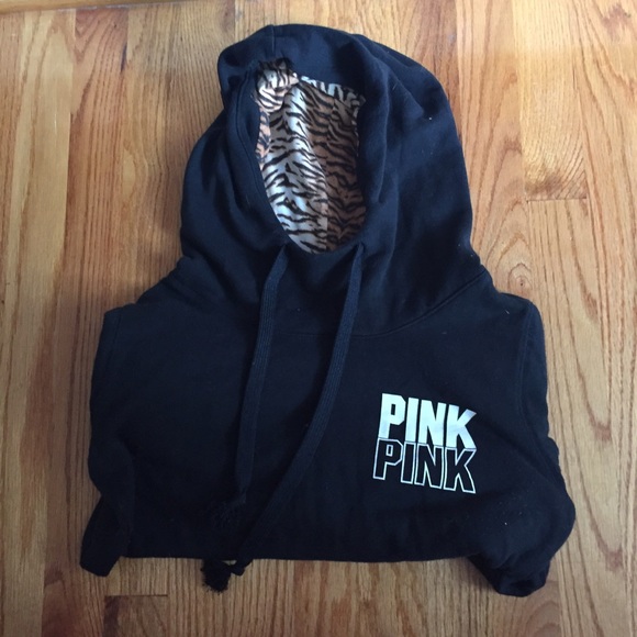 PINK VICTORIA SECRET HOODIE