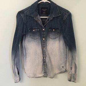 American Eagle ombré jean shirt!