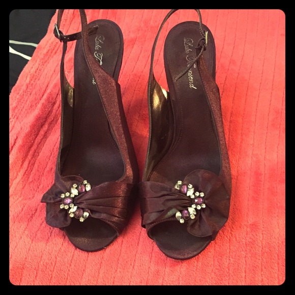 Dark purple 3" heels 😋👣👠👠