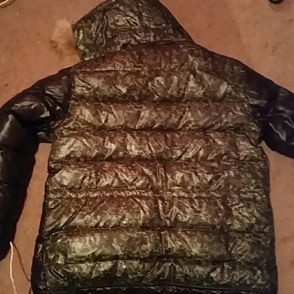 Mens Moncler jacket - Picture 3 of 3