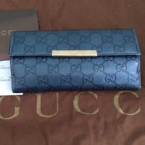 Reduced!!! Authentic Gucci wallet