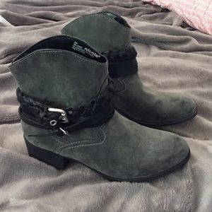 Gray and black Nicole palomino boots