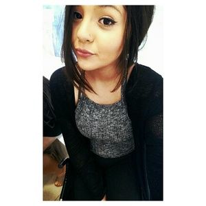 Meet your Posher, Alexis