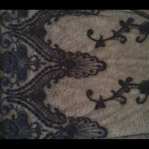 PacSun Black lace mesh design kimono