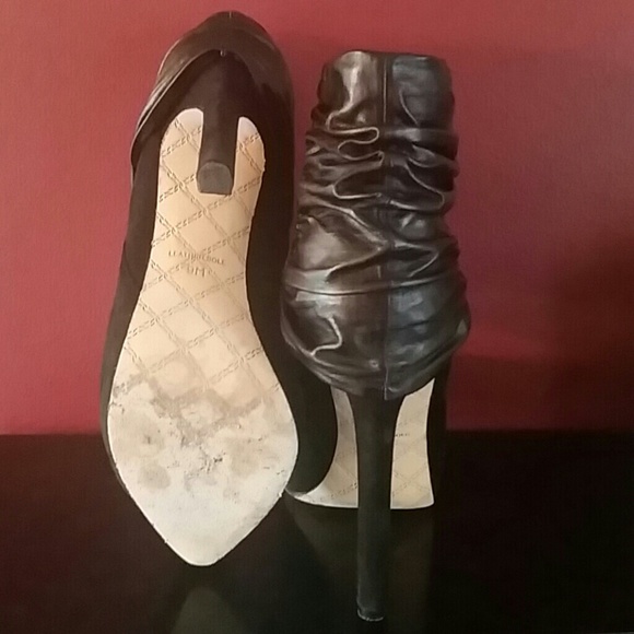 L.A.M.B Suede Bootie w / Leather Ruching - Picture 2 of 4