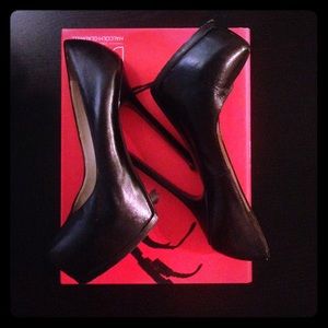 Yes Saint Laurent Tribute Pumps Size 8B