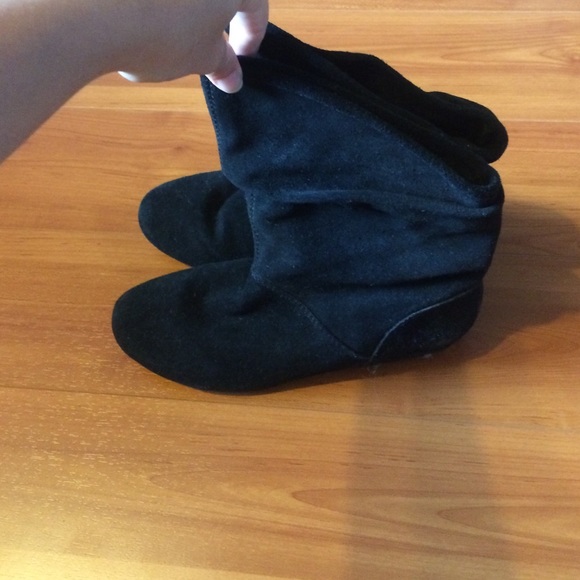 Black suede booties - Picture 1 of 2