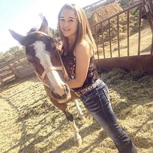 Meet your Posher, Shaya