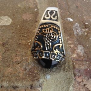 Vintage Hematite 925k Ring.PRICE IS IS FIRM👌👌👌