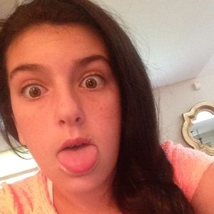 Meet your Posher, Sophia