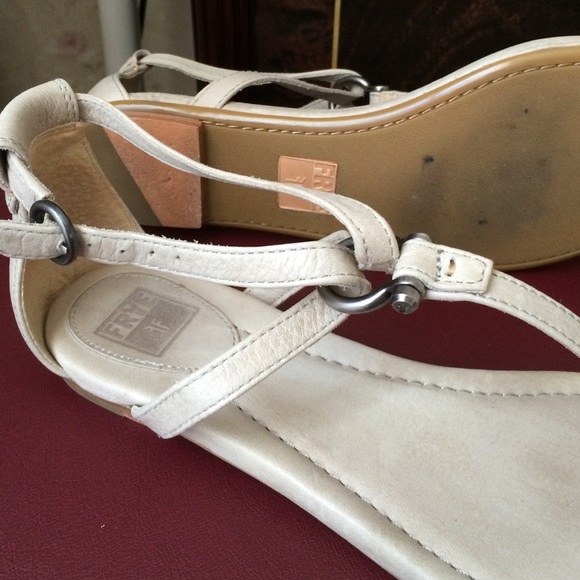 FRYE Madison Strappy thong flat shoes size 7.5 - Picture 2 of 4