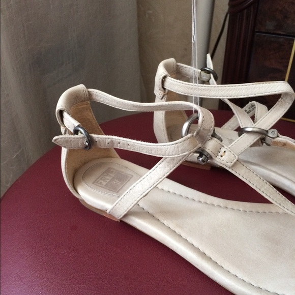 FRYE Madison Strappy thong flat shoes size 7.5 - Picture 4 of 4