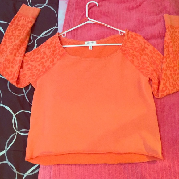 Orange cheetah print Aeropostale crop top🍁