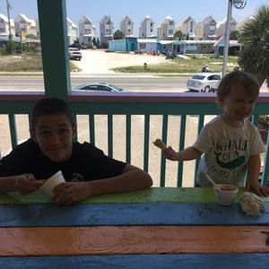 Meet your Posher, Caryn