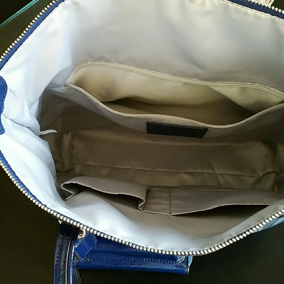 Authentic Coach Handbag - Picture 2 of 4