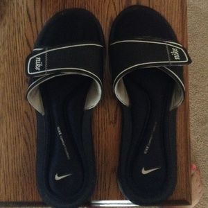 Women's nike slides