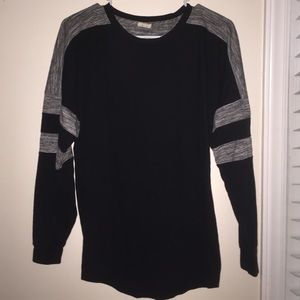 🎉ONE HOUR SALE!!🎉Victoria Secret Crew!