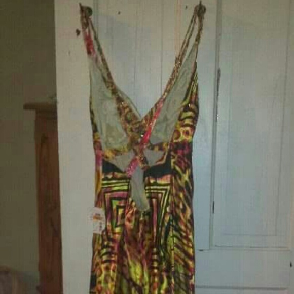 Dress - Picture 3 of 3