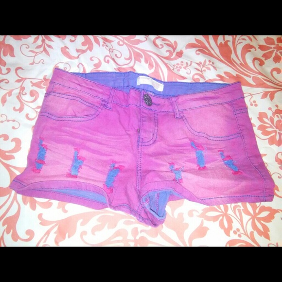 Shorts - Picture 1 of 2