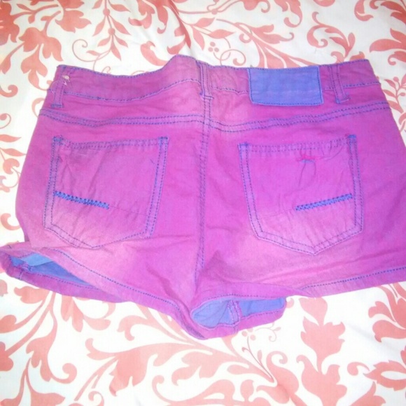 Shorts - Picture 2 of 2