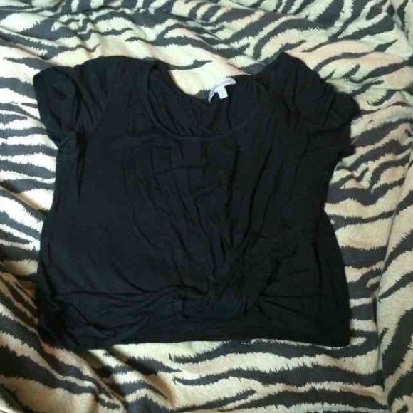 Knotted front black crop top