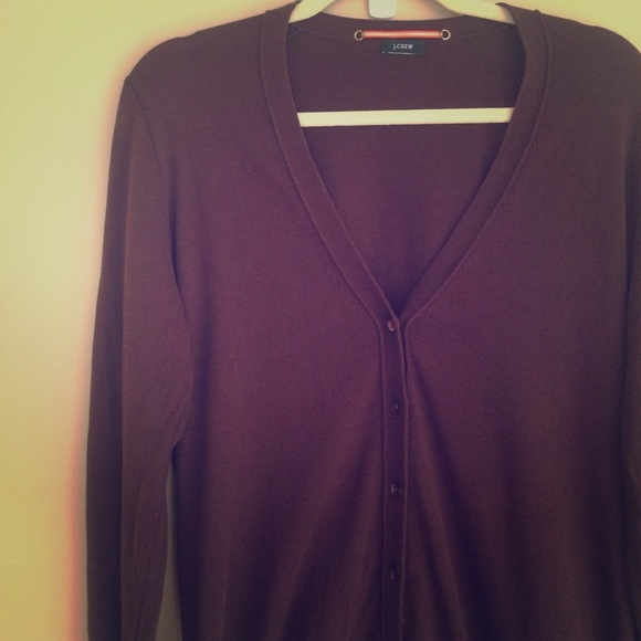 💵✂️ brown J. Crew Cardigan w/ shell buttons