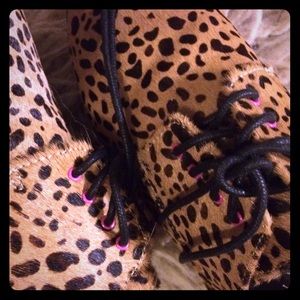 Pony hair leopard print Oxfords