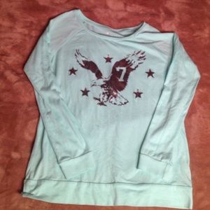 Long shave blue/green American Eagle favorite T