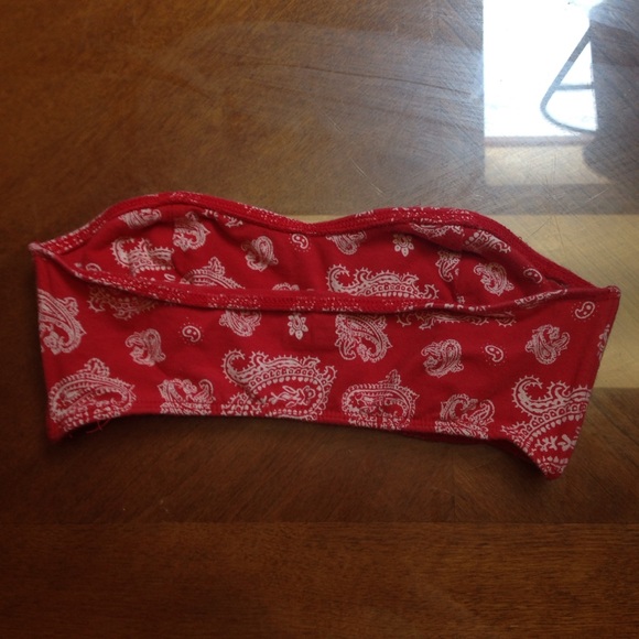red paisley bandeau - Picture 2 of 3