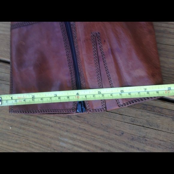 Golden brown leather boots - Picture 3 of 4